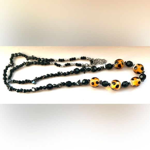 Leopard print glass bead and hematite necklace 29 1/2” + 2 1/2” - Picture 9 of 9